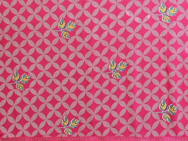 Printed_Lace_Border_Saree_With_UnStitched_Blouse_Piece_(PINK)