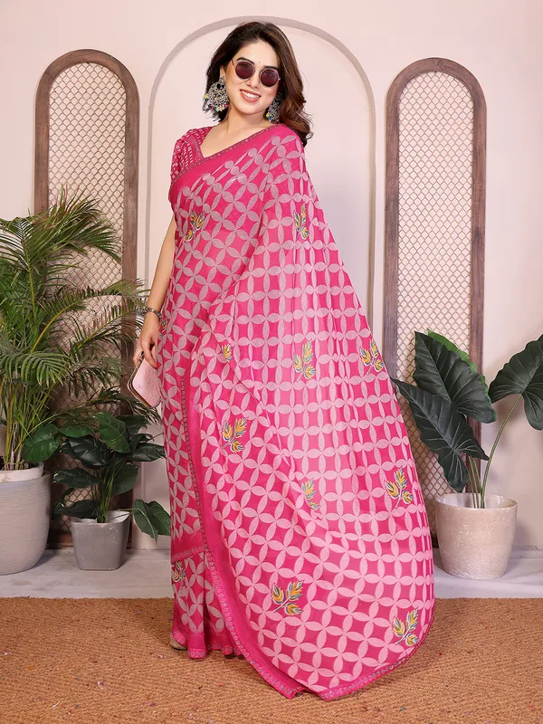 Printed_Lace_Border_Saree_With_UnStitched_Blouse_Piece_(PINK)
