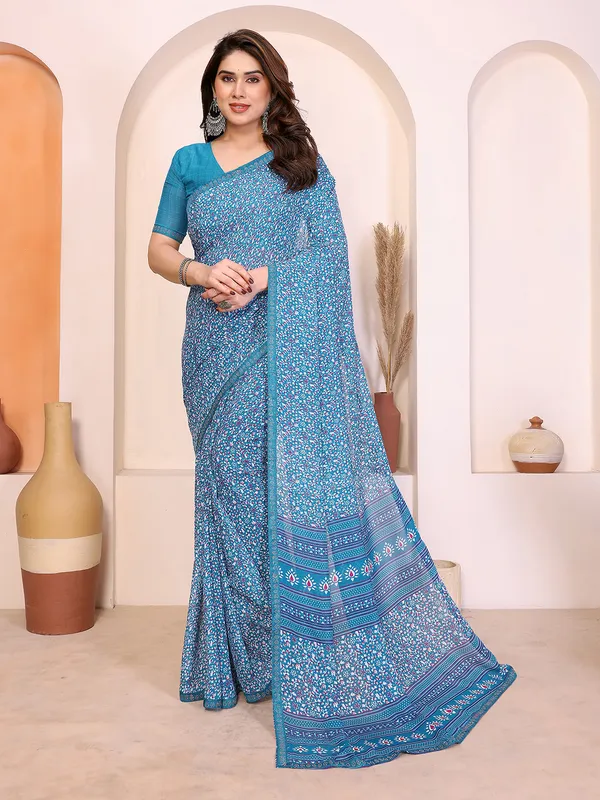 Printed_Lace_Border_Saree_With_UnStitched_Blouse_Piece_(BLUE)