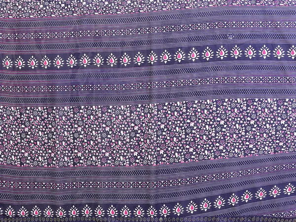 Printed_Lace_Border_Saree_With_UnStitched_Blouse_Piece_(PURPLE)
