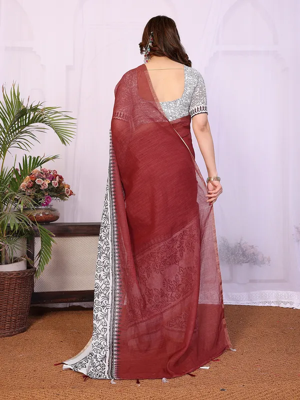 Digital_Print_Cotton_Linen_Saree_With_Unstitched_Blouse_Piece_(RED)