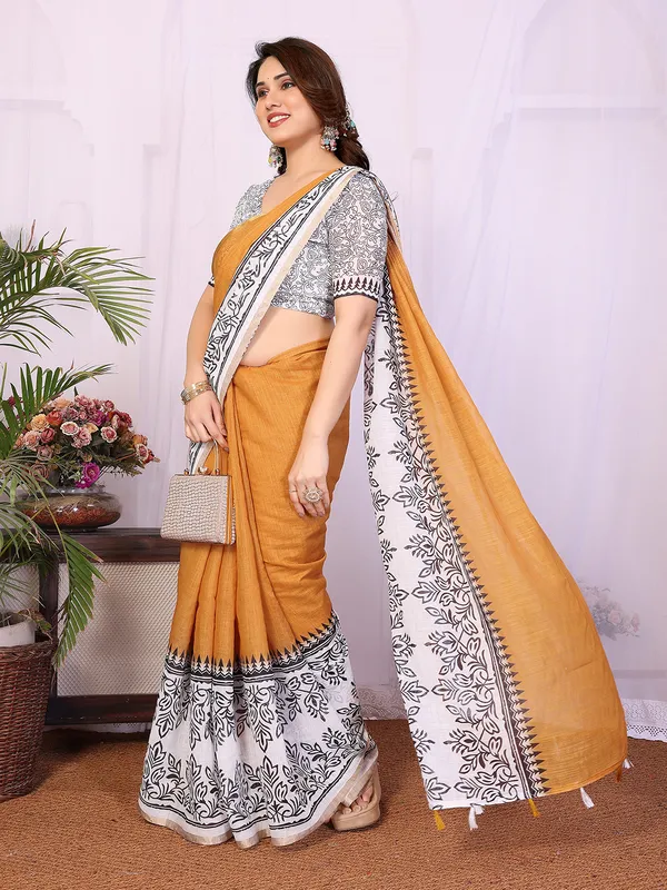 Digital_Print_Cotton_Linen_Saree_With_Unstitched_Blouse_Piece_(YELLOW)