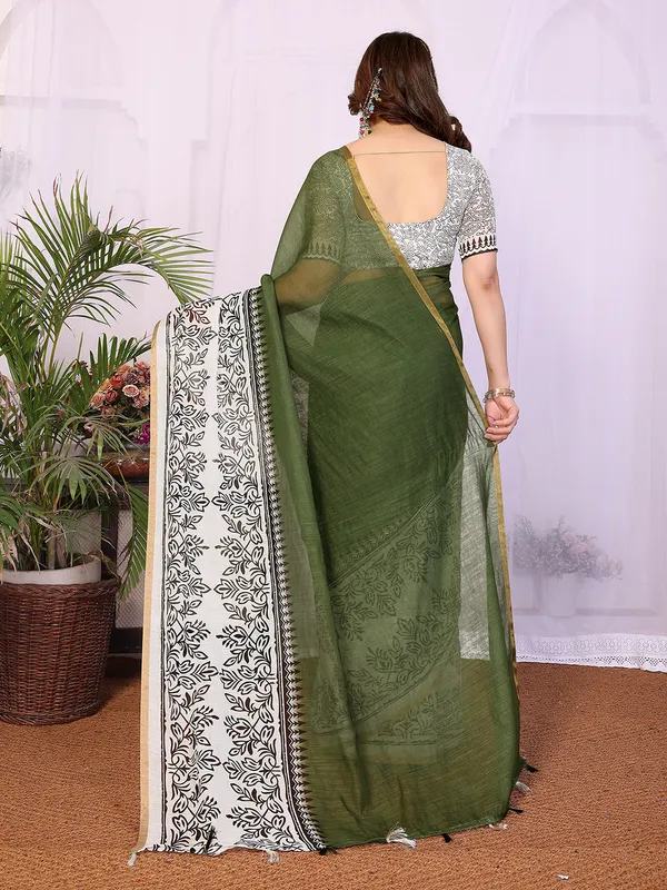 Digital_Print_Cotton_Linen_Saree_With_Unstitched_Blouse_Piece_(GREEN)