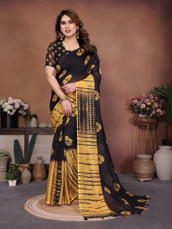 Digital_Print_Cotton_Linen_Saree_With_Unstitched_Blouse_Piece_(YELLOW-BLACK)
