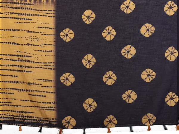 Digital_Print_Cotton_Linen_Saree_With_Unstitched_Blouse_Piece_(YELLOW-BLACK)