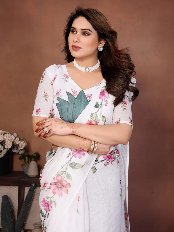 Digital_Print_Cotton_Linen_Saree_With_Unstitched_Blouse_Piece_(WHITE)