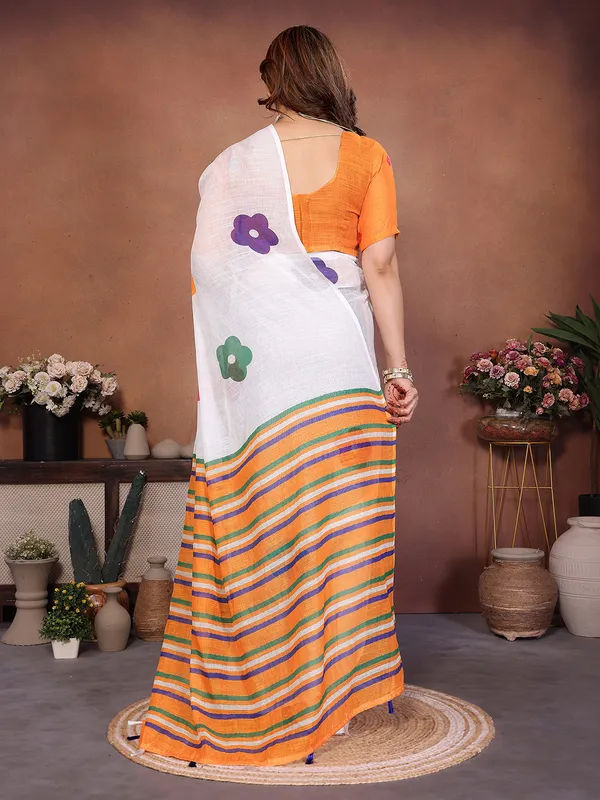 Digital_Print_Cotton_Linen_Saree_With_Unstitched_Blouse_Piece_(WHITE)