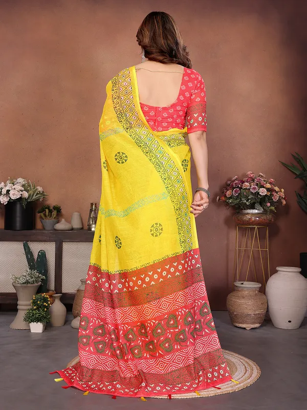 Digital_Print_Cotton_Linen_Saree_With_Unstitched_Blouse_Piece_(Yellow)