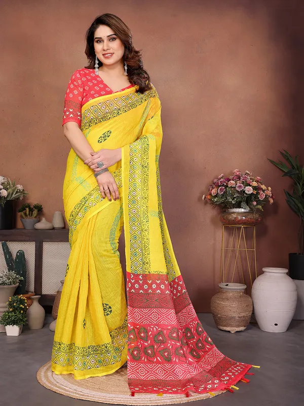 Digital_Print_Cotton_Linen_Saree_With_Unstitched_Blouse_Piece_(Yellow)