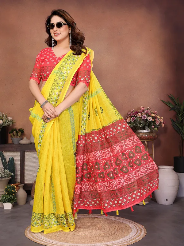 Digital_Print_Cotton_Linen_Saree_With_Unstitched_Blouse_Piece_(Yellow)