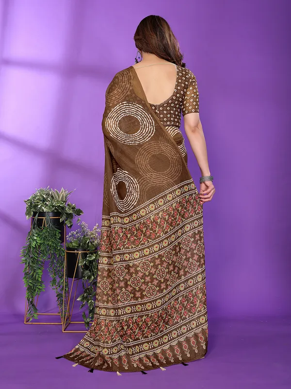 Digital_Print_Cotton_Linen_Saree_With_Unstitched_Blouse_Piece