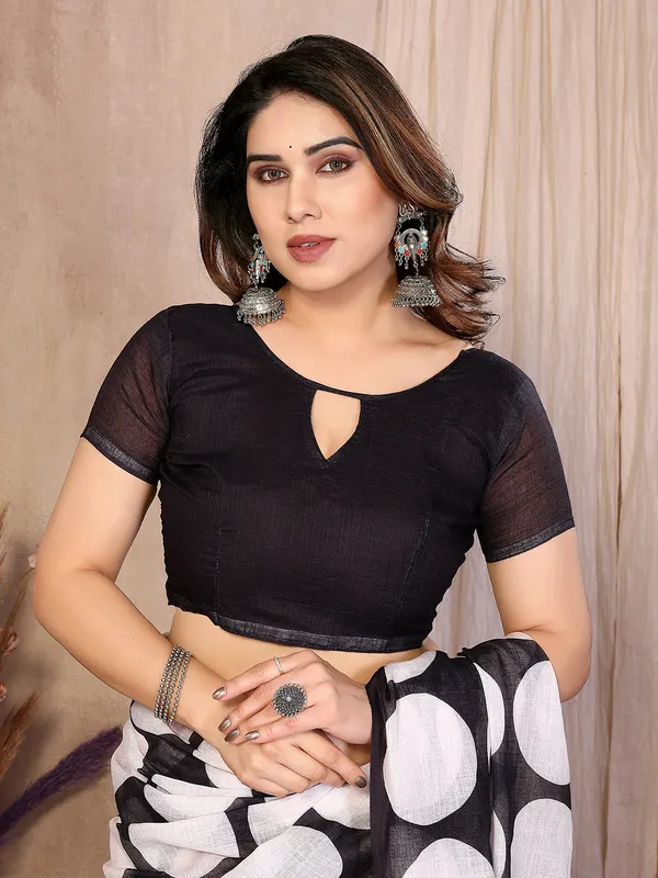 Digital_Print_Cotton_Linen_Saree_With_Unstitched_Blouse_Piece_(BLACK)