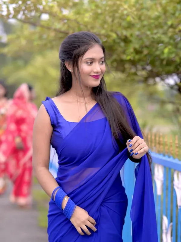 Plain_Dyed_Daily_Wear_Georgette_Saree_With_Unstitched_Blouse_Piece
