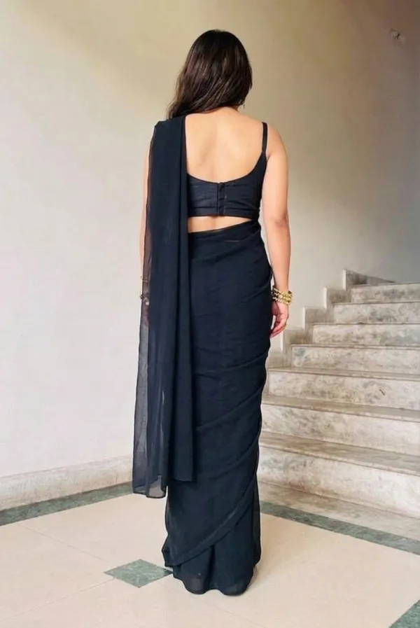 Elegant_Solid_Chiffon_Plain_Dyed_Saree_With_Unstitched_Blouse_Piece