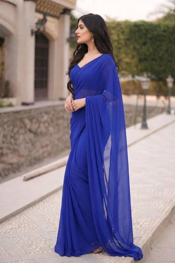 Plain_Dyed_Daily_Wear_Georgette_Saree_With_Unstitched_Blouse_Piece