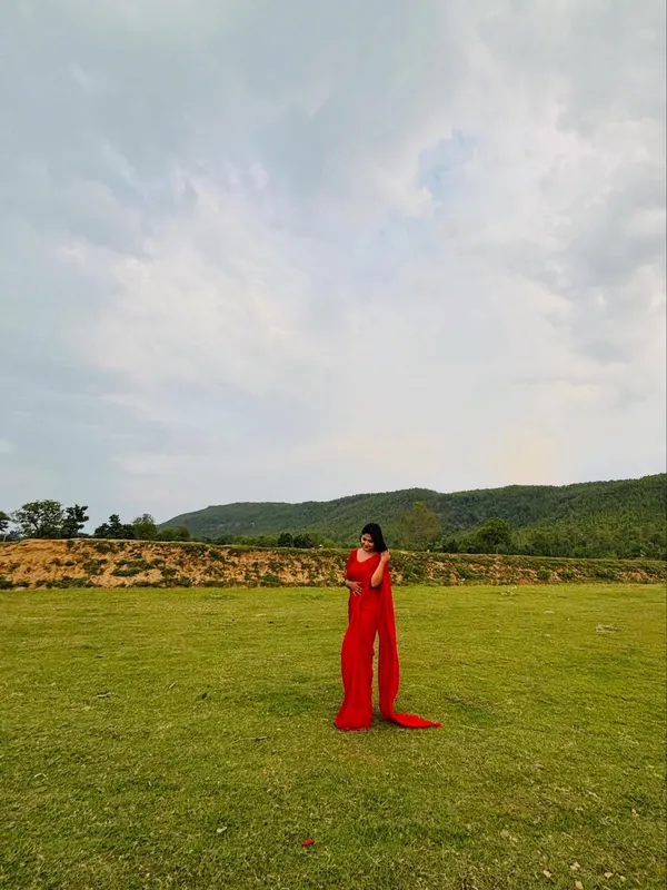 Plain_Dyed_Daily_Wear_Georgette_Saree_With_Unstitched_Blouse_Piece