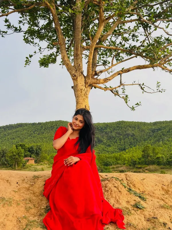 Plain_Dyed_Daily_Wear_Georgette_Saree_With_Unstitched_Blouse_Piece