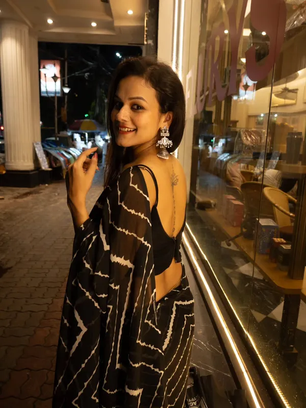 Printed_Daily_Wear_Georgette_Saree_With_Unstitched_Blouse_Piece