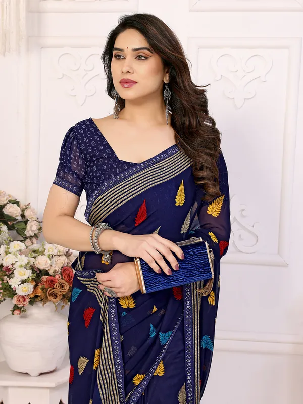 Printed_Lace_Border_Saree_With_UnStitched_Blouse_Piece