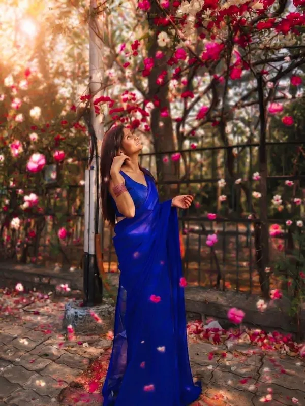 Plain_Dyed_Daily_Wear_Georgette_Saree_With_Unstitched_Blouse_Piece