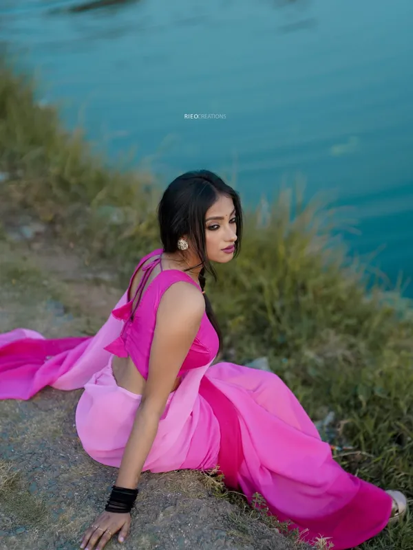 Dyed_Daily_Wear_Georgette_Saree_With_Unstitched_Blouse_Piece