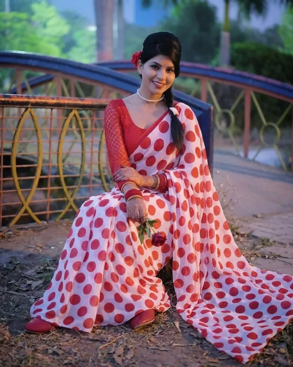 Printed_Daily_Wear_Georgette_Saree_With_Unstitched_Blouse_Piece