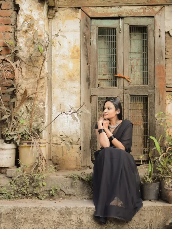 Plain_Dyed_Daily_Wear_Georgette_Saree_With_Unstitched_Blouse_Piece