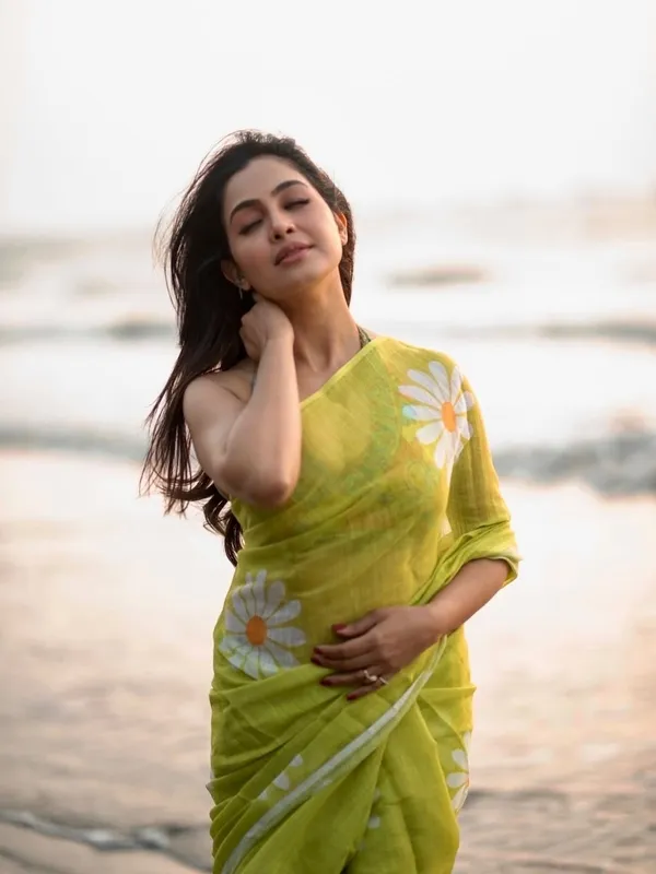 Digital_Print_Cotton_Linen_Saree_With_Unstitched_Blouse_Piece
