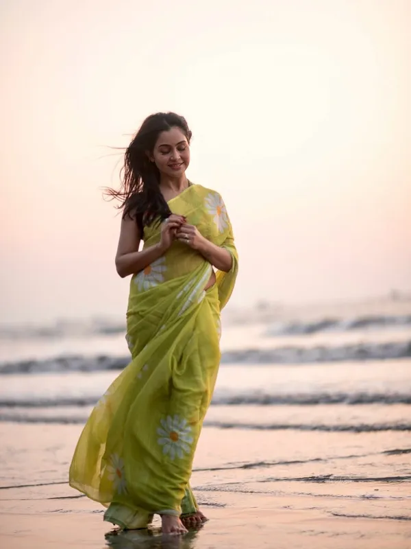Digital_Print_Cotton_Linen_Saree_With_Unstitched_Blouse_Piece