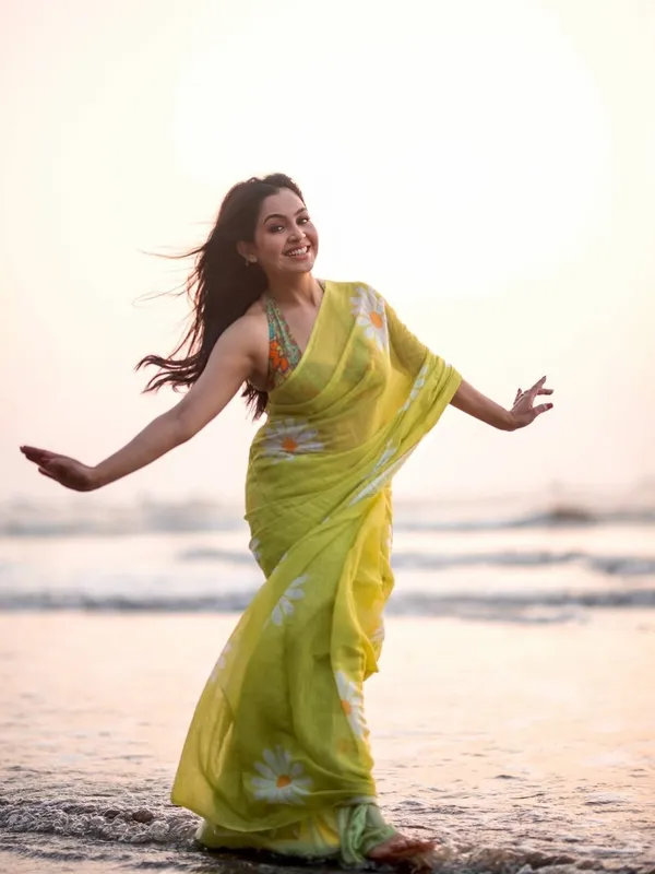 Digital_Print_Cotton_Linen_Saree_With_Unstitched_Blouse_Piece