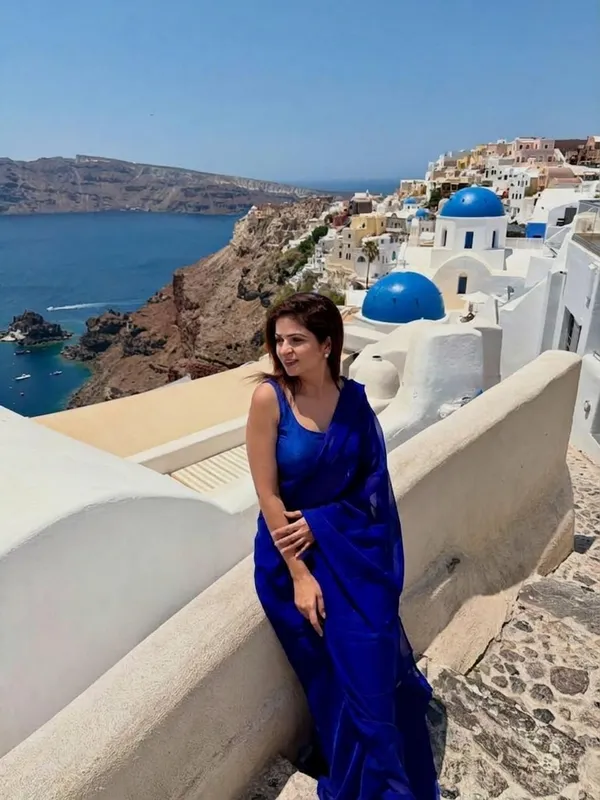 Plain_Dyed_Daily_Wear_Georgette_Saree_With_Unstitched_Blouse_Piece