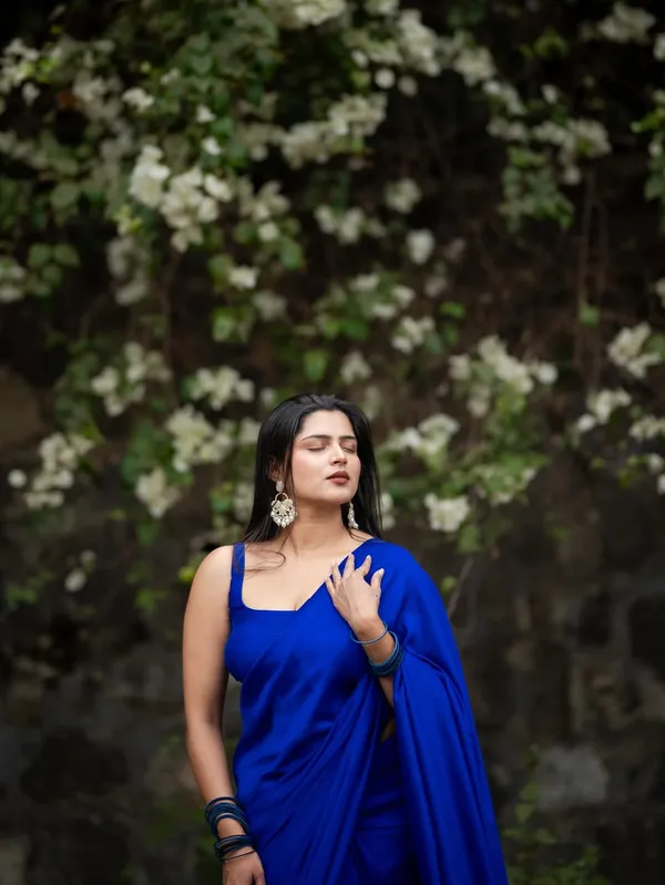 Plain_Dyed_Daily_Wear_Georgette_Saree_With_Unstitched_Blouse_Piece