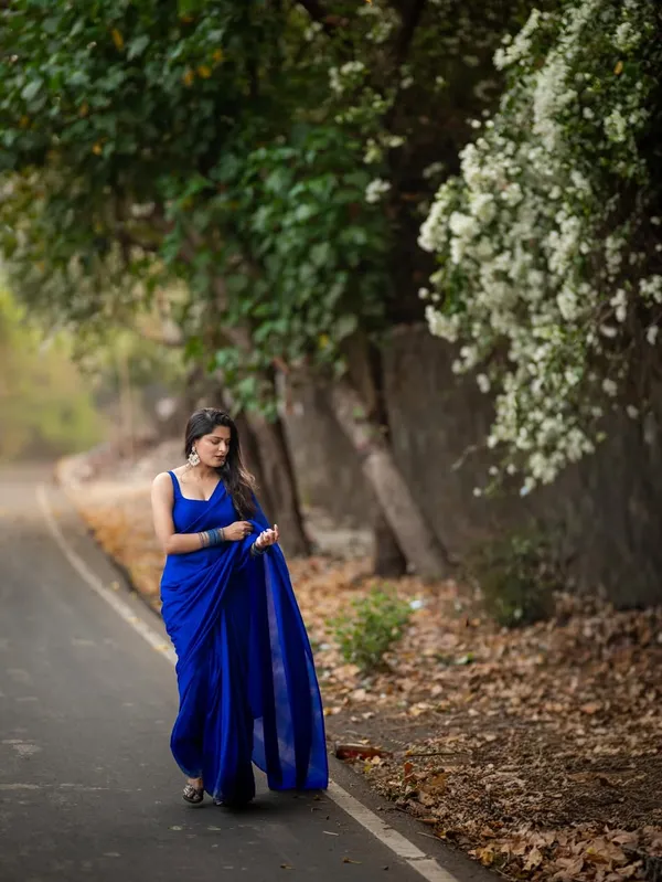 Plain_Dyed_Daily_Wear_Georgette_Saree_With_Unstitched_Blouse_Piece