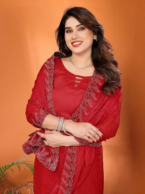 Women's_Chiffon_Shiny_Stone_and_Diamond_Work_Lace_Boarder_Saree_With_Unstitched_Blouse_Piece