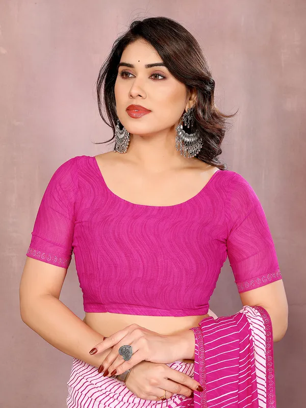 Paisley,_Striped,_Floral_Print_Daily_Wear_Georgette_Saree��(Pink)