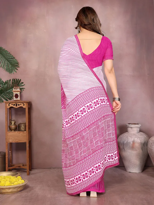 Paisley,_Striped,_Floral_Print_Daily_Wear_Georgette_Saree��(Pink)