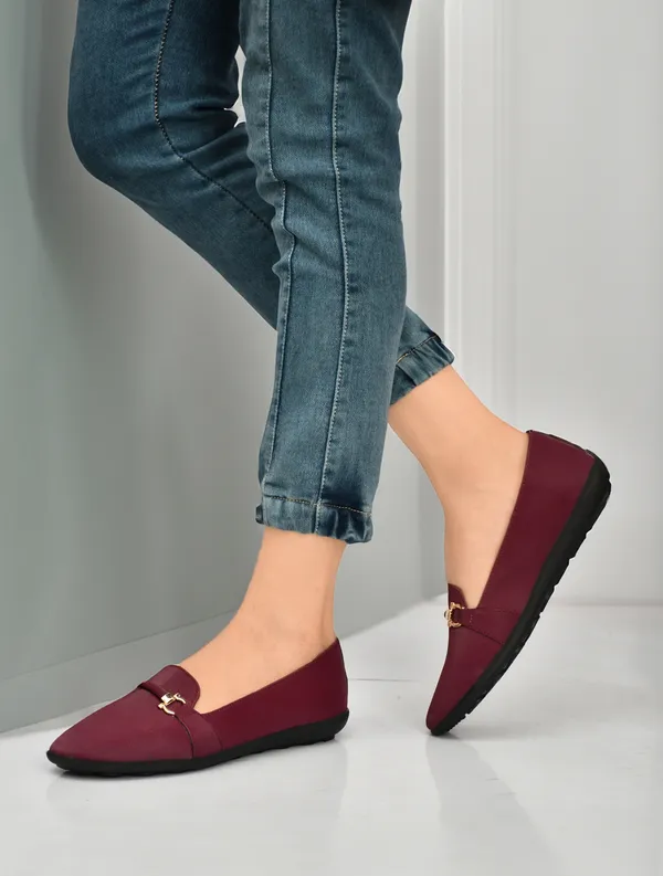 Velvet_Wine_Chic_Travel-Ready_Bellies_for_Women