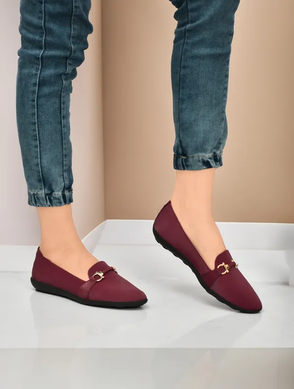 Velvet_Wine_Chic_Travel-Ready_Bellies_for_Women