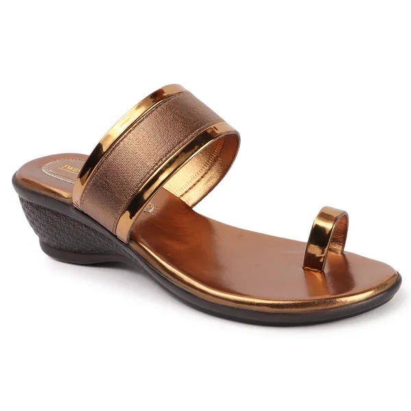 Embellished_Angutha_Wedge_Heels_(Antique)