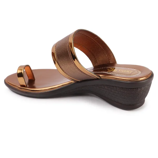 Embellished_Angutha_Wedge_Heels_(Antique)