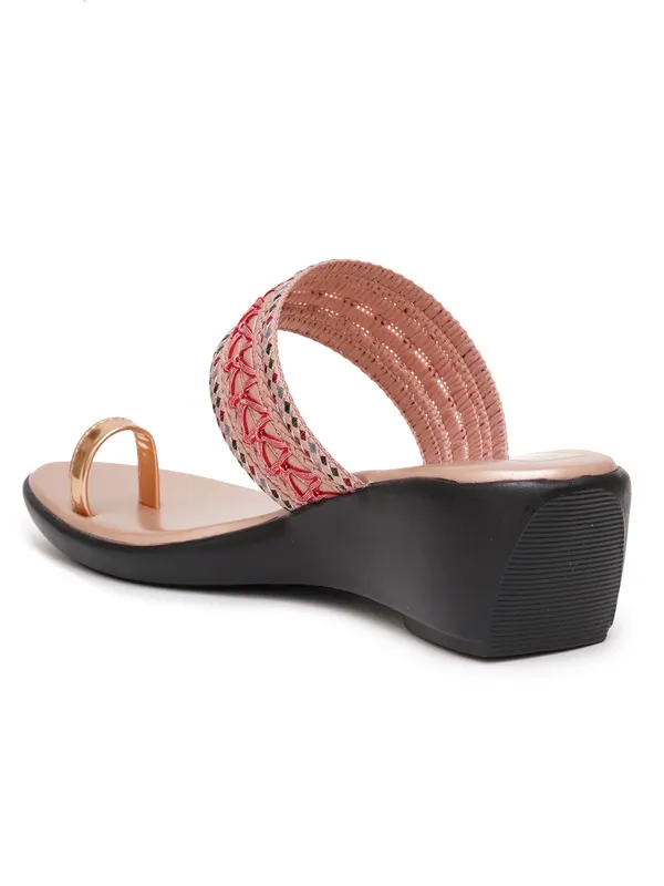Embellished_Ethnic_Angutha_Wedge_Heels_(Rgold)