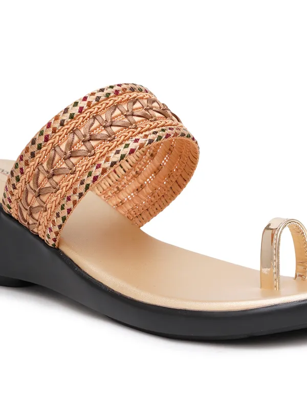 Embellished_Ethnic_Angutha_Wedge_Heels_(Gold)
