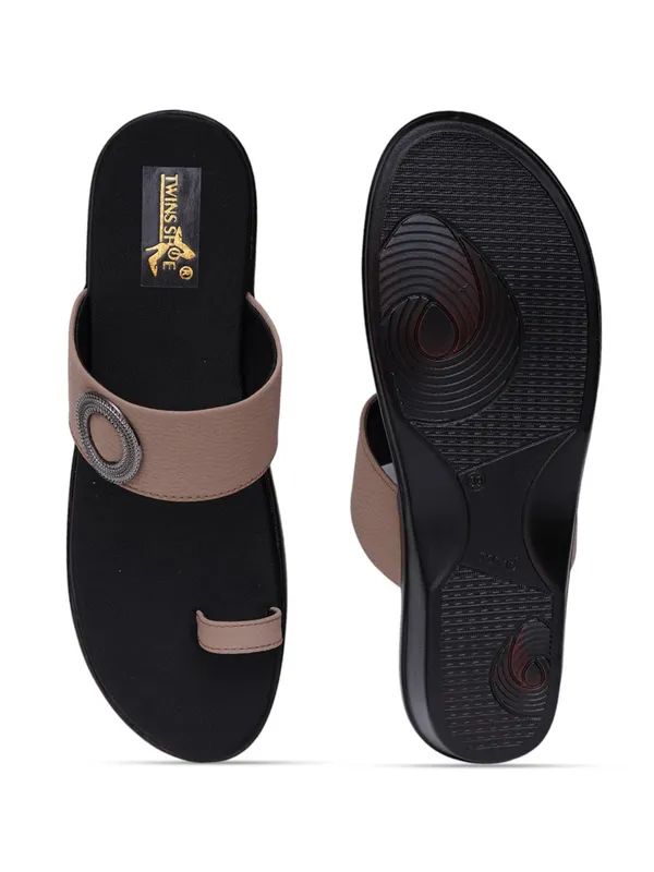 Angutha_Strap_Casual_Wedge_Slippers_(Brown)