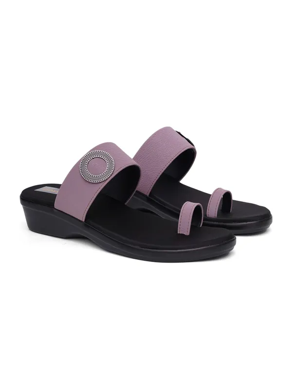 Angutha_Strap_Casual_Wedge_Slippers_(PEACH)