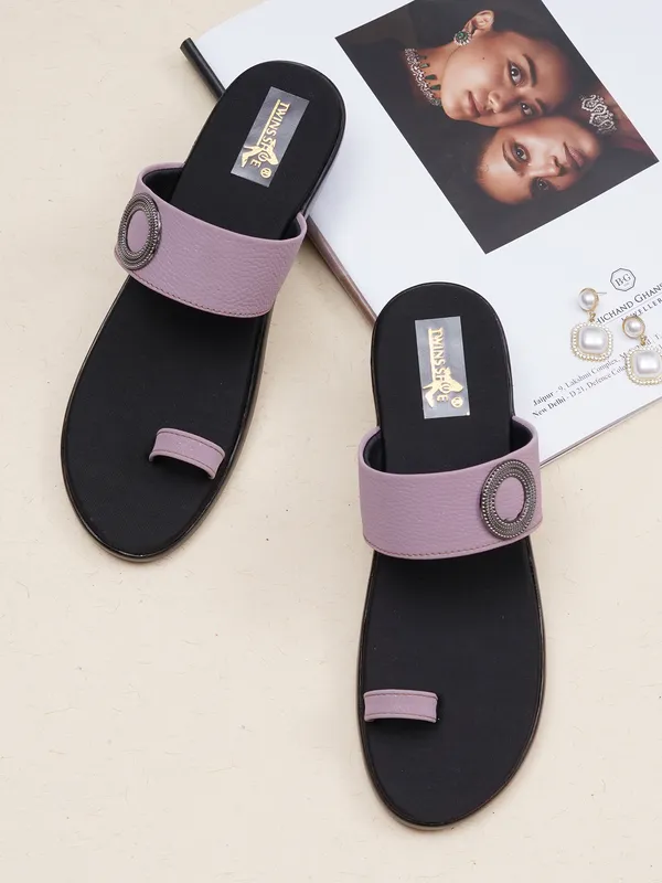 Angutha_Strap_Casual_Wedge_Slippers_(PEACH)