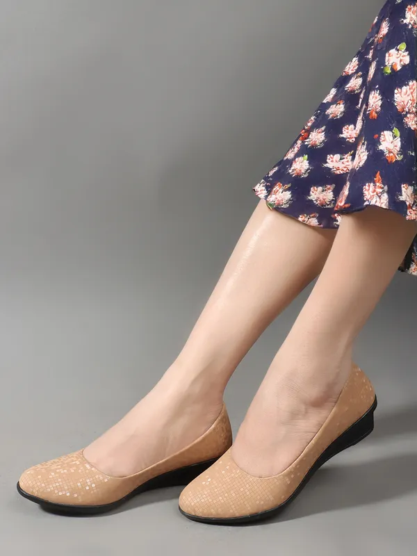 Casual_Partywear_Bellies(Beige)