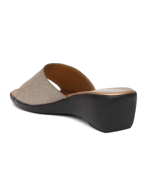 Shining_Strap_Wedge_Heels_(Antique)