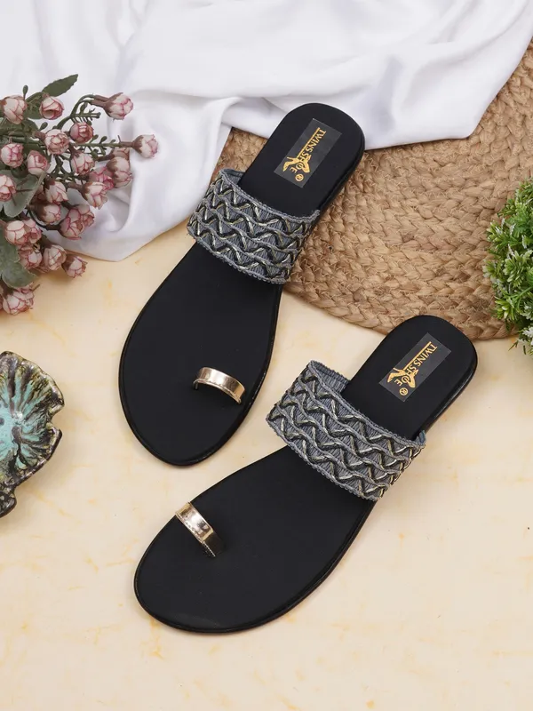 Women_Casual_Flats