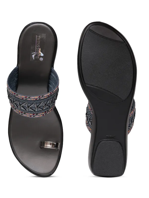 Embellished_Ethnic_Angutha_Wedge_Heels_(Grey)