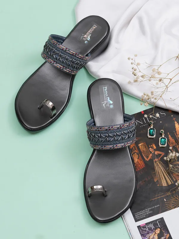 Embellished_Ethnic_Angutha_Wedge_Heels_(Grey)